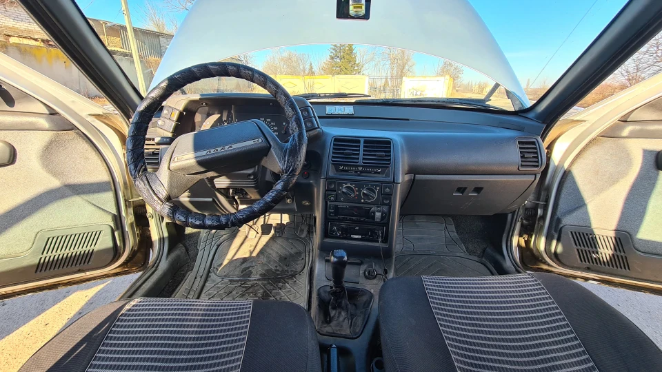 Lada 2110 4