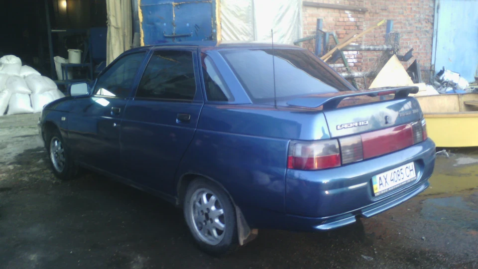 Lada 2110 4