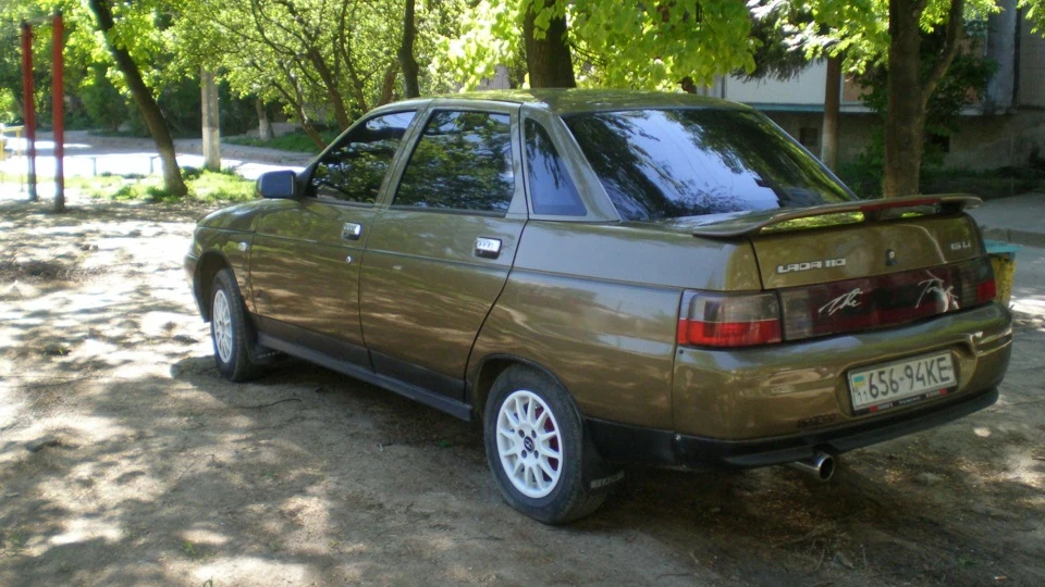 Lada 2110 4