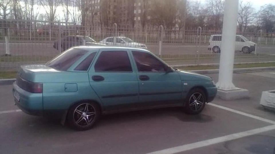 Lada 2110 4