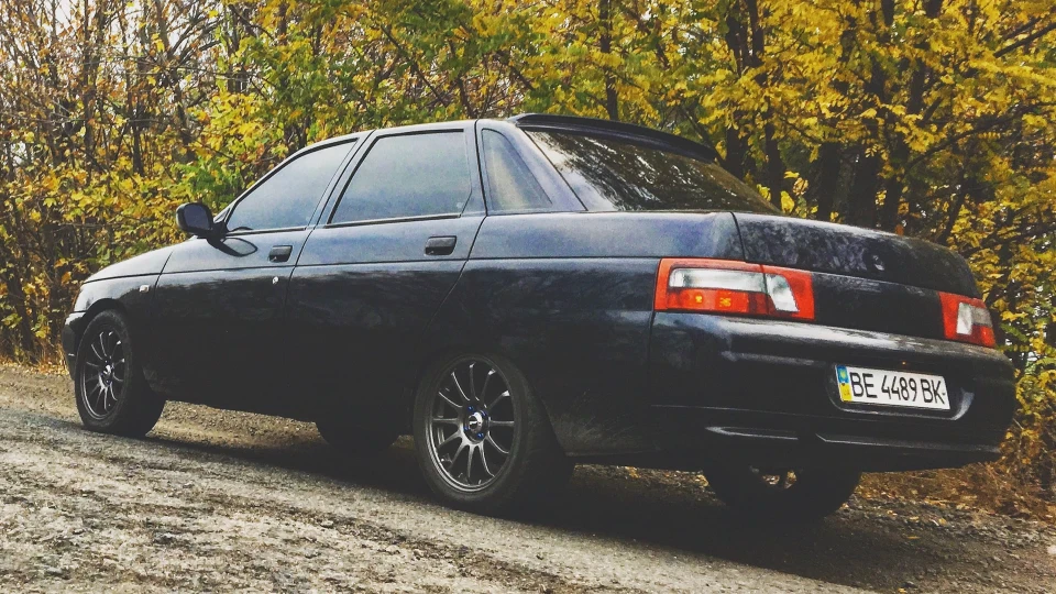 Lada 2110 4