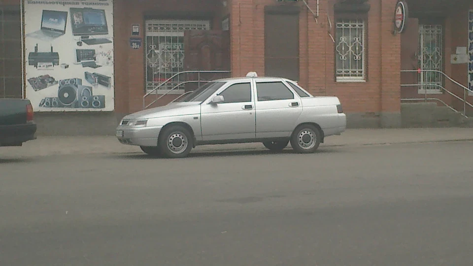 Lada 2110 4