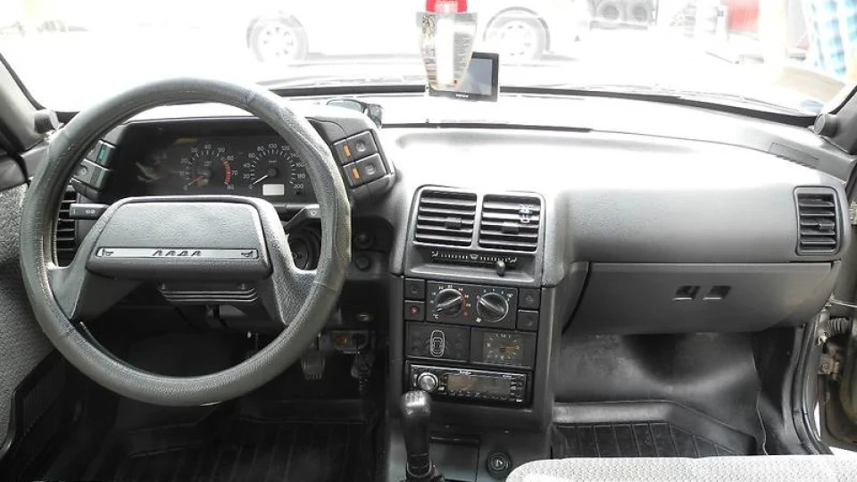 Lada 2110