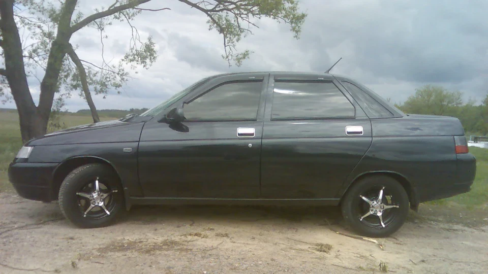 Lada 2110 4