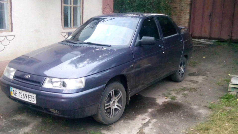 Lada 2110 4
