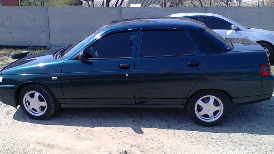 Lada 2110