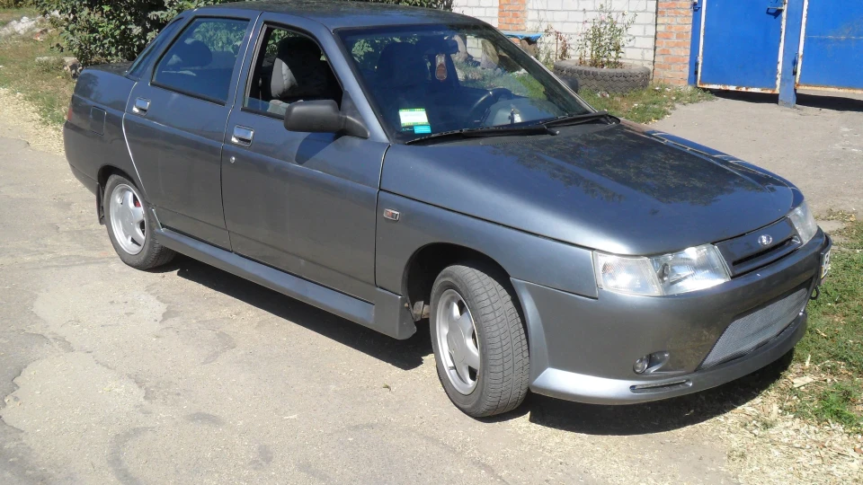 Lada 2110 4