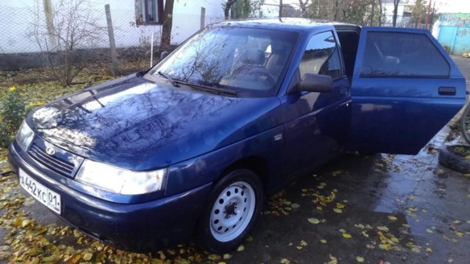 Lada 2110 4