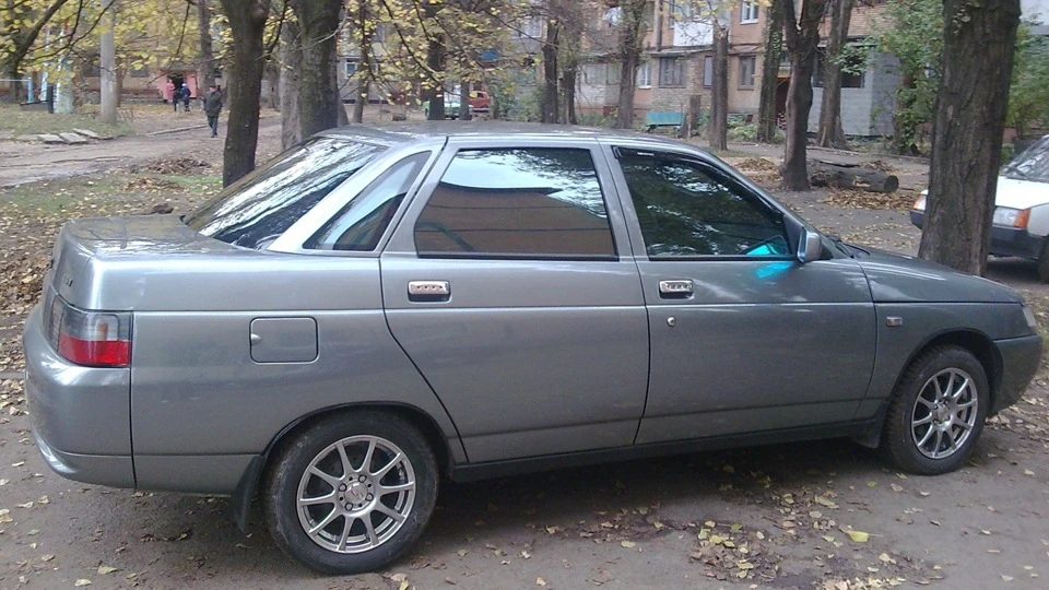 Lada 2110 2