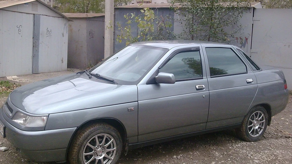 Lada 2110 4