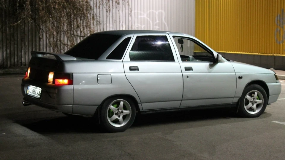 Lada 2110 2