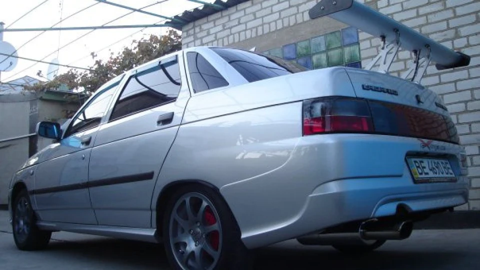 Lada 2110