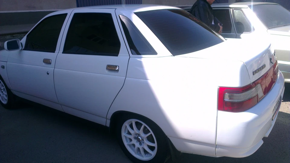 Lada 2110 4