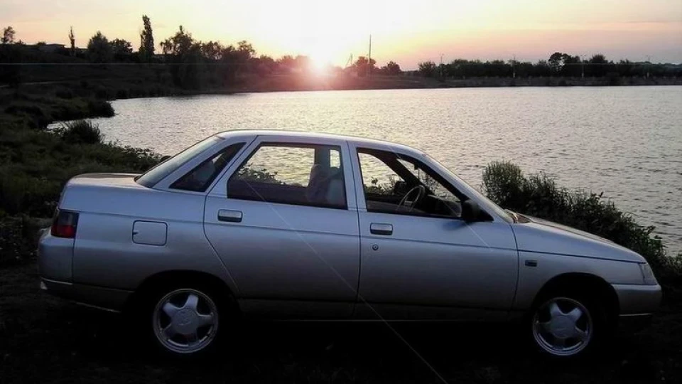 Lada 2110 4