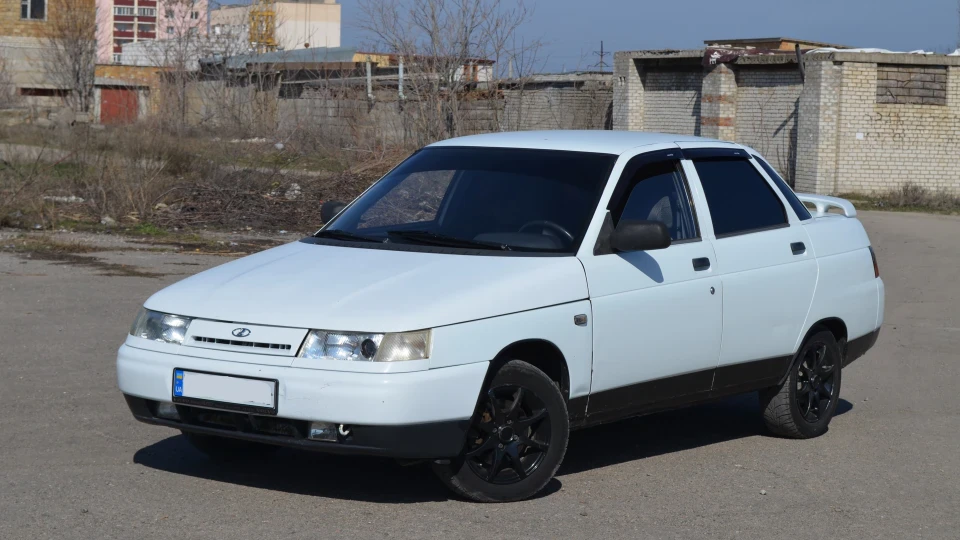 Lada 2110 1.5 16V White Rot 2