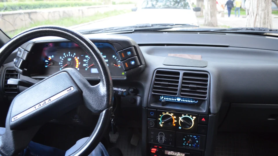 Lada 2110 1.5 16V White Rot 3