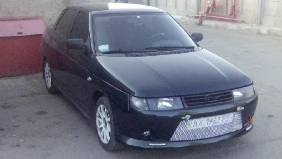 Lada 2110 1.5 16V 4