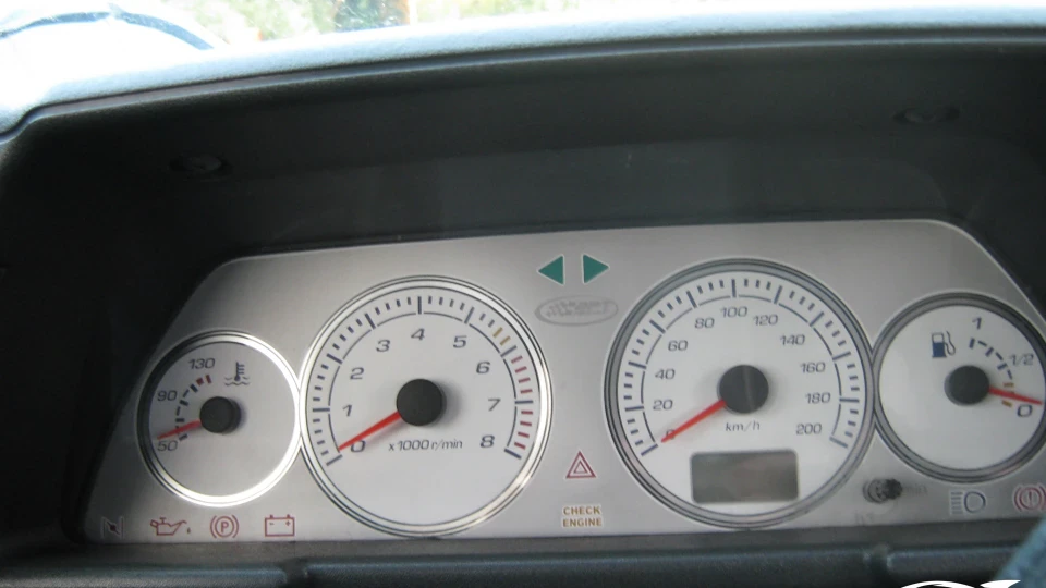 Lada 2110 1.6 16V 4