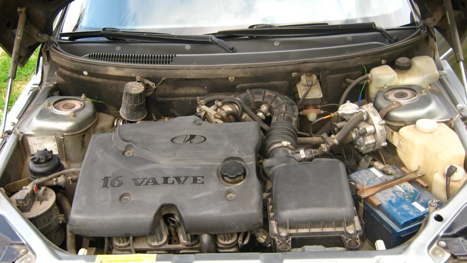 Lada 2110 1.6 16V 5