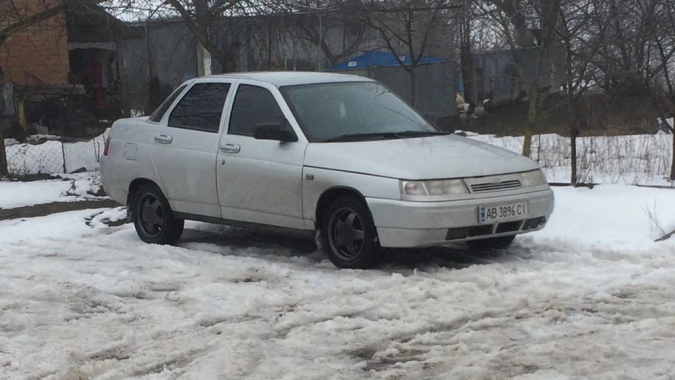 Lada 2110 1.6 8 valve