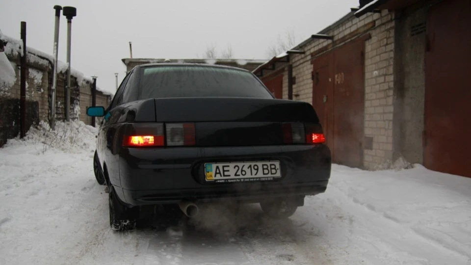 Lada 2110 black bullet 3