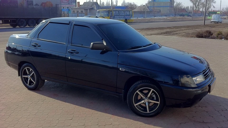 Lada 2110 Black shark 5