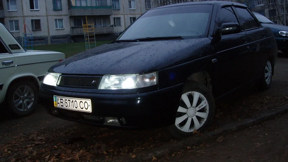 Lada 2110 BlacK 4