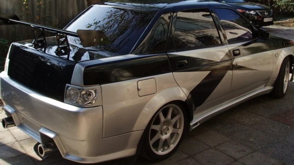 Lada 2110 Чорна блискавка 2