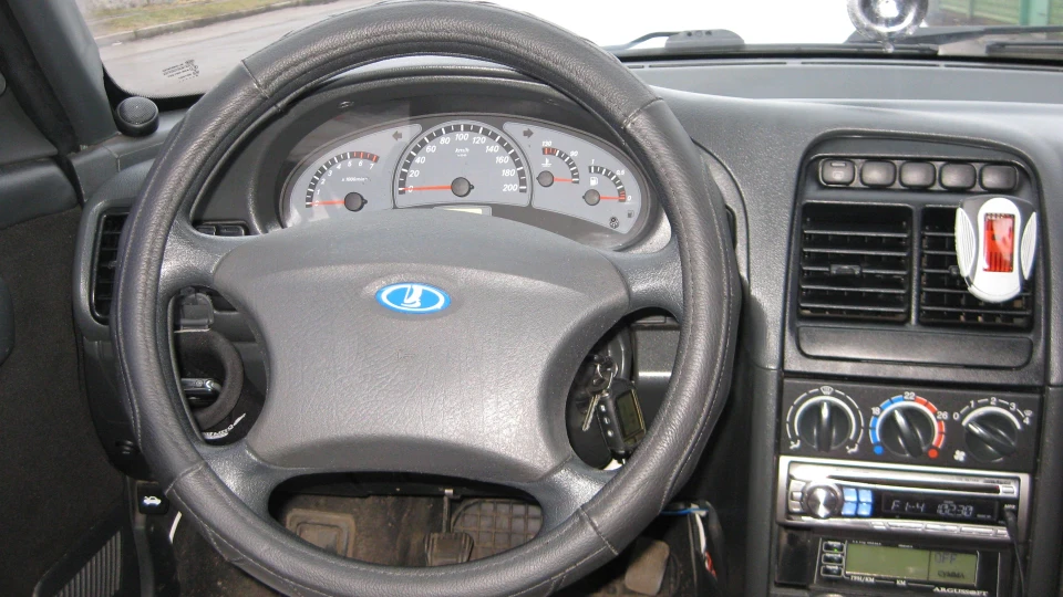 Lada 2110 чорна 3