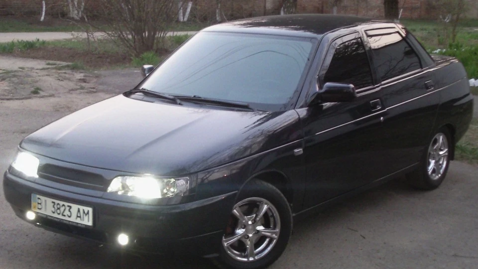 Lada 2110 Чорний Chrome 4