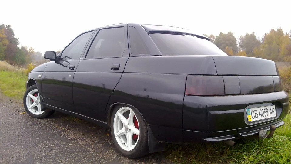 Lada 2110 Чорний чірик 16 valve 3