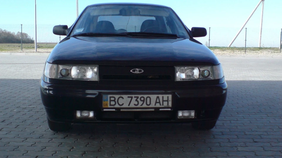 Lada 2110 Чорний...ТАЗік ;=)