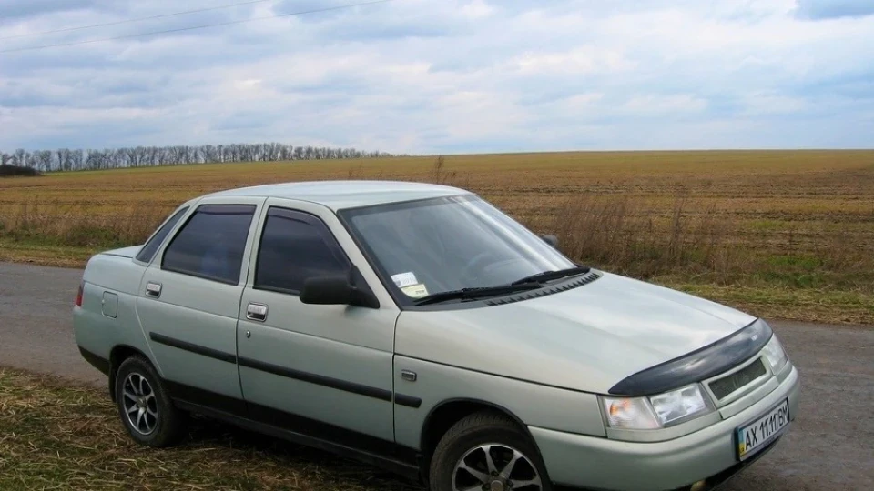 Lada 2110 Десятка 4
