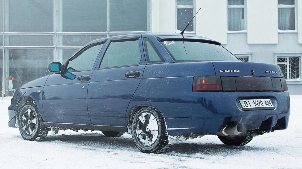Lada 2110 десяточка) 3
