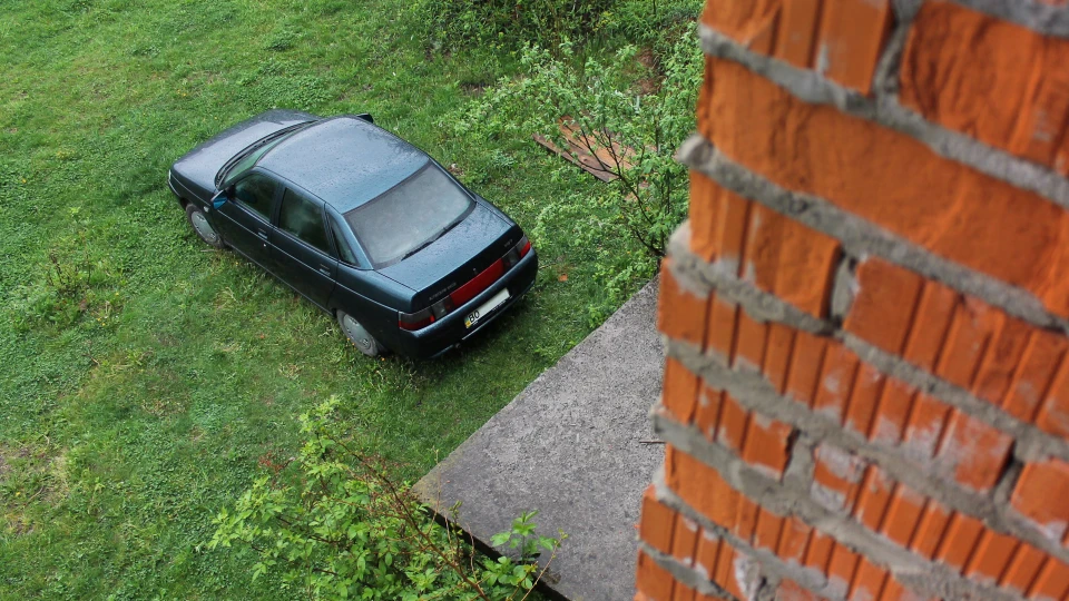 Lada 2110 "flutwelle" 5