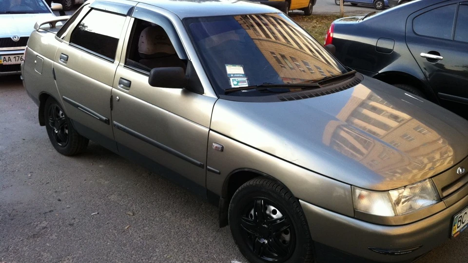 Lada 2110 Hunter`ська 2