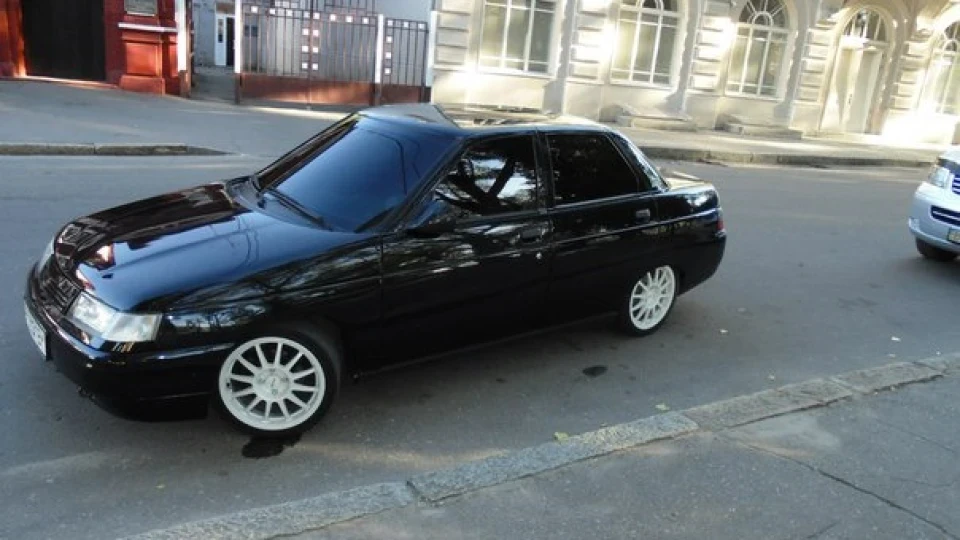 Lada 2110 Космос) 3