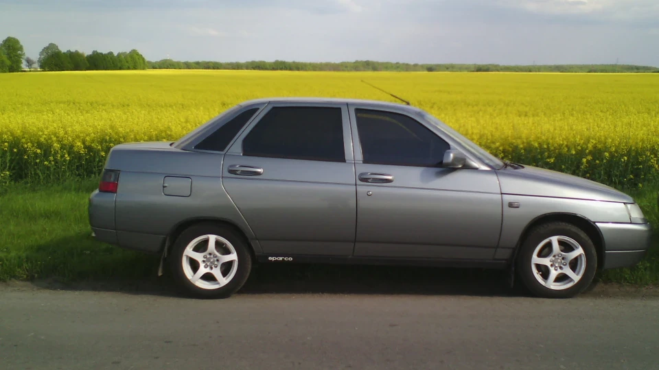 Lada 2110 Платиновий Вітрильник 2