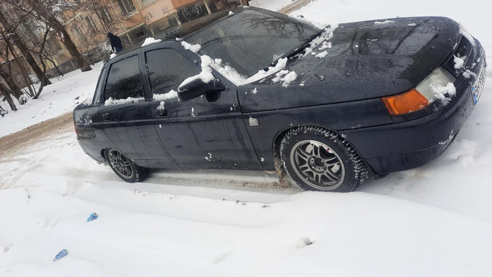 Lada 2110 пріора мотор 2