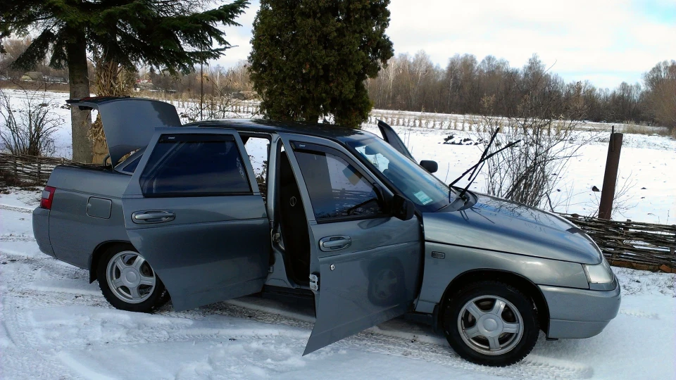 Lada 2110 SEDOY 3