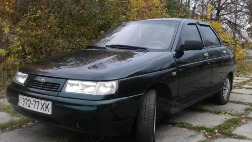 Lada 2110 Зеленка) 3