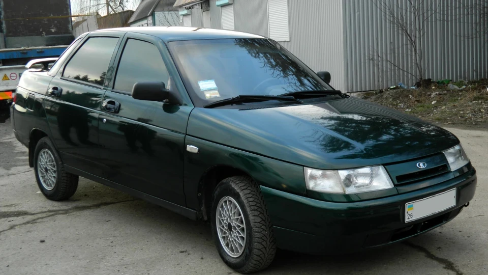 Lada 2110 Зелений амулет