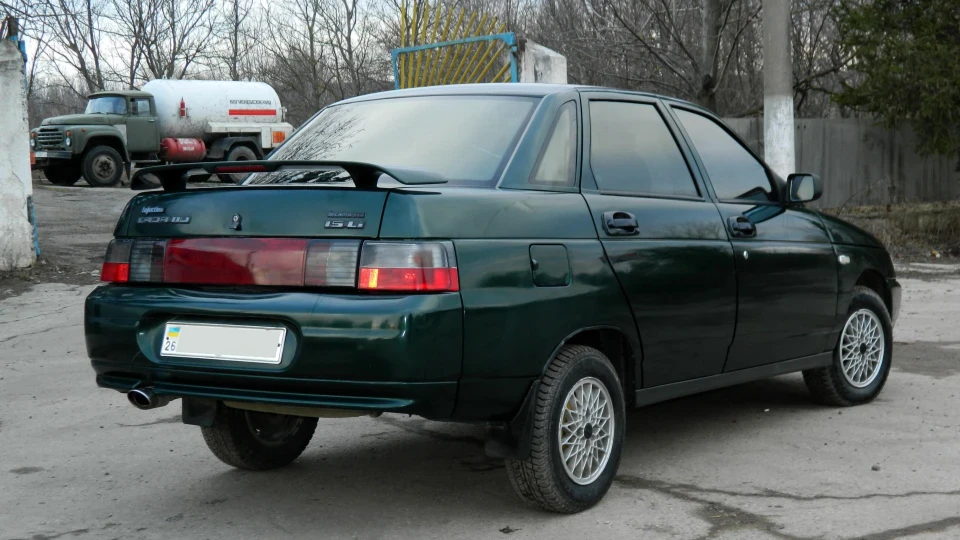 Lada 2110 Зелений амулет 3