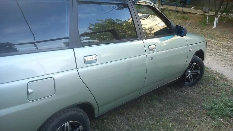 Lada 2111 4