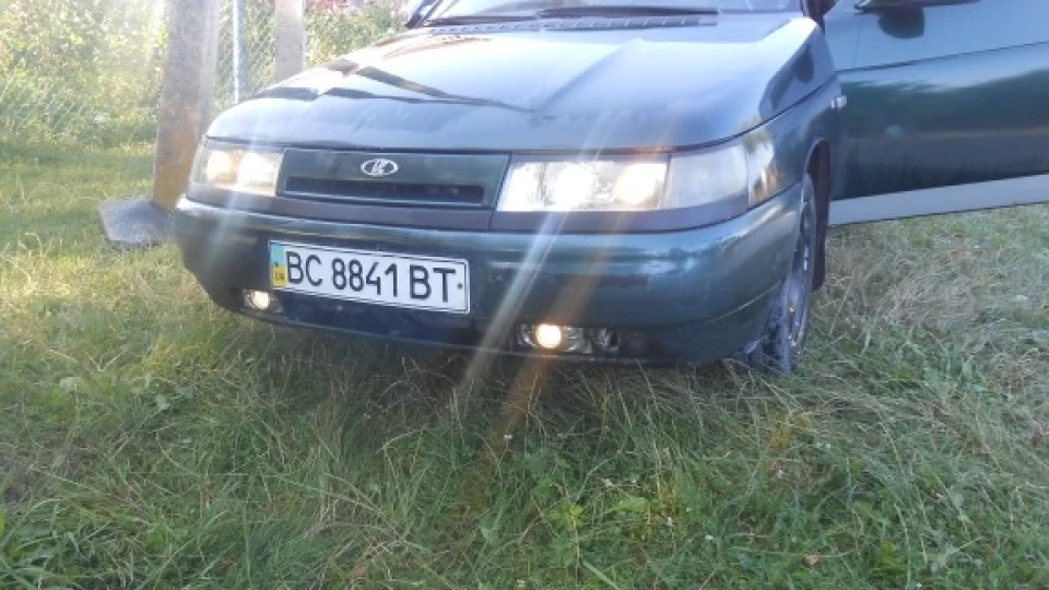 Lada 2111 4
