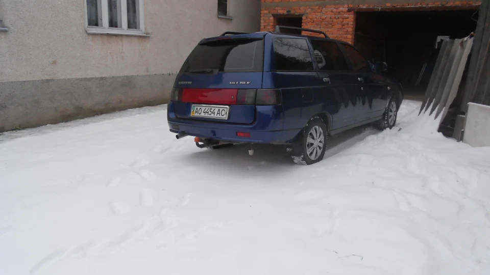 Lada 2111 4