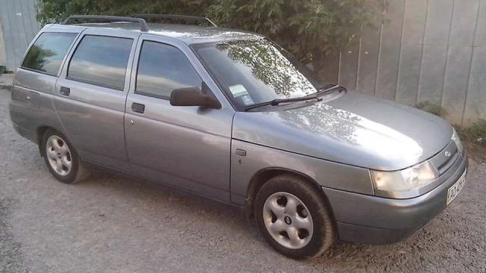 Lada 2111