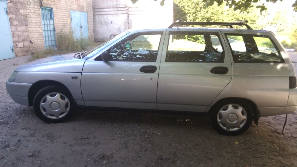 Lada 2111 4