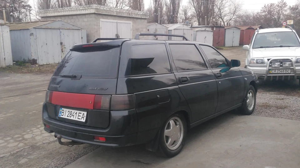 Lada 2111
