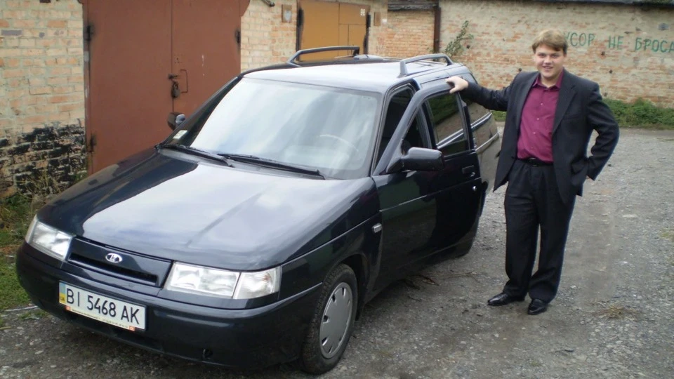 Lada 2111 4
